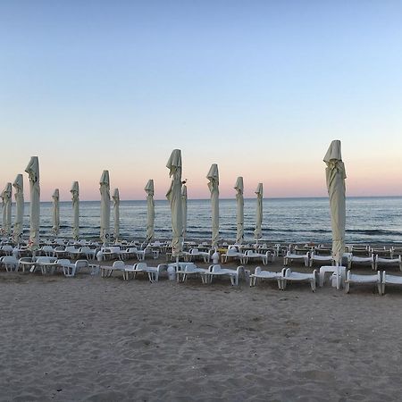 Ely Residence Mamaia Esterno foto
